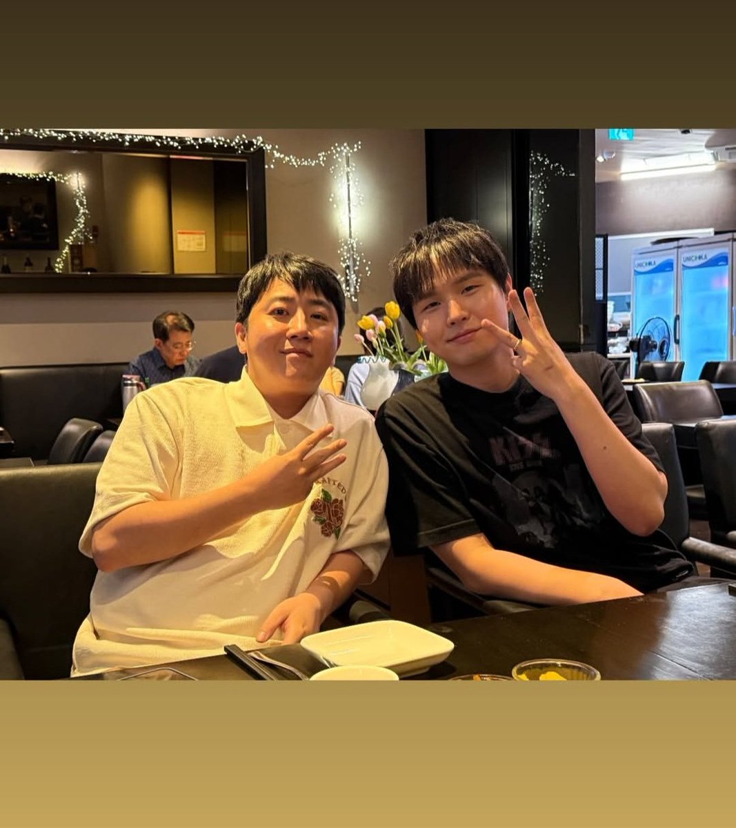 exitgooya's tweet photo. 출구 사진 하나에 마음이ㅜㅜ마음이ㅜㅜㅜㅜ소통 노력하겠다더니ㅜㅜㅜㅜ1년에 게시물 한두개 올라올까말까에다가 그나마 있던것도 지우던 출구가ㅜㅜㅜㅜ인스스에 오늘 사진을 올려주었다ㅜㅜㅜㅜ

2026년 8월 1일 https://t.co/F2UyOGZIWP