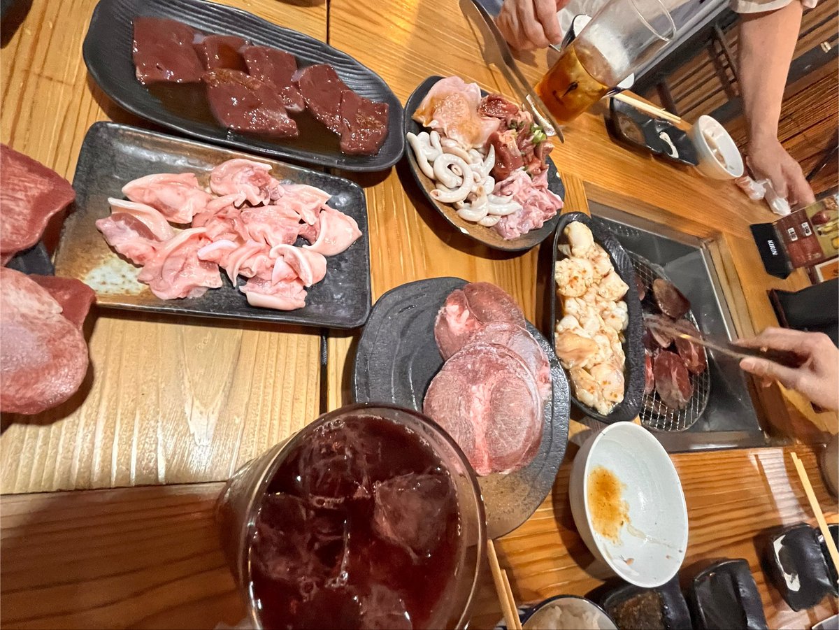r_arlu002's tweet photo. 焼肉！レア肉ばっかでうまい
豚パイがGOD https://t.co/h8rFnCzfMF
