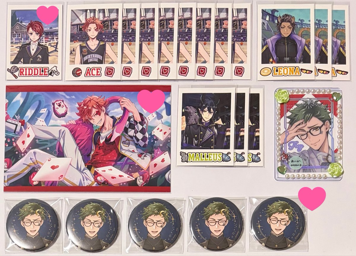 aiktori3's tweet photo. ツイステ クラブウェア ツイステ展 交換 譲渡

【譲】1枚目
リドル.エース.トレイ.レオナ.マレウス

【求】2枚目
ブレジュ オーロラカード
おめかし グリッター缶バッジ
クラブウェア ランダムカード・缶バッジ

𖤐求🩷は緩くのため譲🩷との交換のみ
𖤐譲🩷は譲渡◎
𖤐都内手渡し(週末)or郵送 https://t.co/ba0xBqMcAz