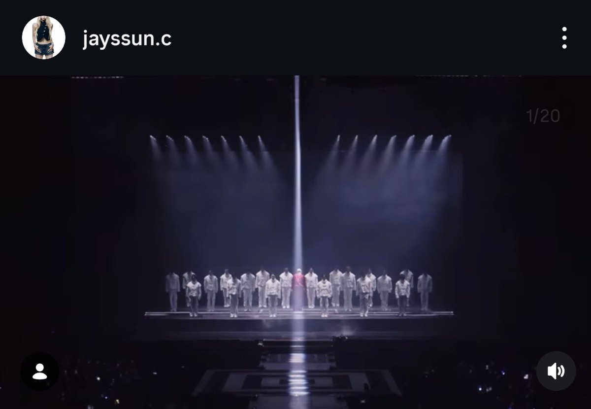 ParichatMM_'s tweet photo. จองซอนมาลง ผลงานคอน TENCORE0110 ได้เป็น Performance Director / Choreographer 

Every stage holds a piece of my heart.💜 

#TENCORE0110iscalling #TENCORE0110Concert 
#10YearswithTen
#TEN #TENLEE #เตนล์ #텐 https://t.co/UfjifeAg0S