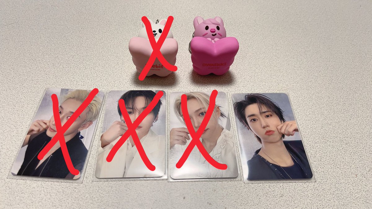 amooooou28's tweet photo. Stray Kids RUN IT SKZOO CLICKER KEYRING
特典トレカ　交換

譲)
クリッカー　Dwaekki 🐖🐇
特典トレカ　ハン🐿️

求)
クリッカー　PuppyM🐶
特典トレカ　スンミン🐶

郵送📮またはイルコン会場手渡し
お気軽にお声がけください🙇‍♀️

#スキズ交換 https://t.co/CwIqkkFkau