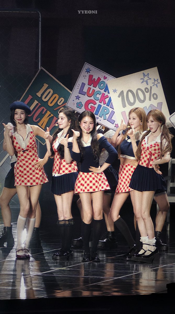 yyeoni_ilmy's tweet photo. RedVelvet 12th Anniversary
🩷💛🩵💚💜
#RedVelvet12thAnniversary #RedVelvet #레드벨벳
#RedVelvet_ADayinRedandVelvet
#RedVelvet_FANCON https://t.co/EszVENb0eI