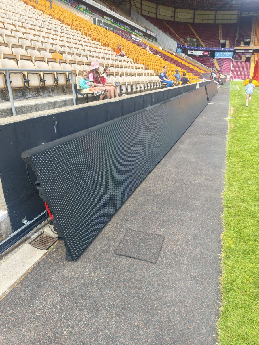 jonnycozza's tweet photo. New electric boards at vp
#bcafc https://t.co/J5dlysOCA7