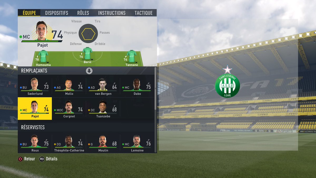 yanis__rmn__'s tweet photo. C’est tellement à chier par rapport à fifa 17 https://t.co/rAtvQNXOau