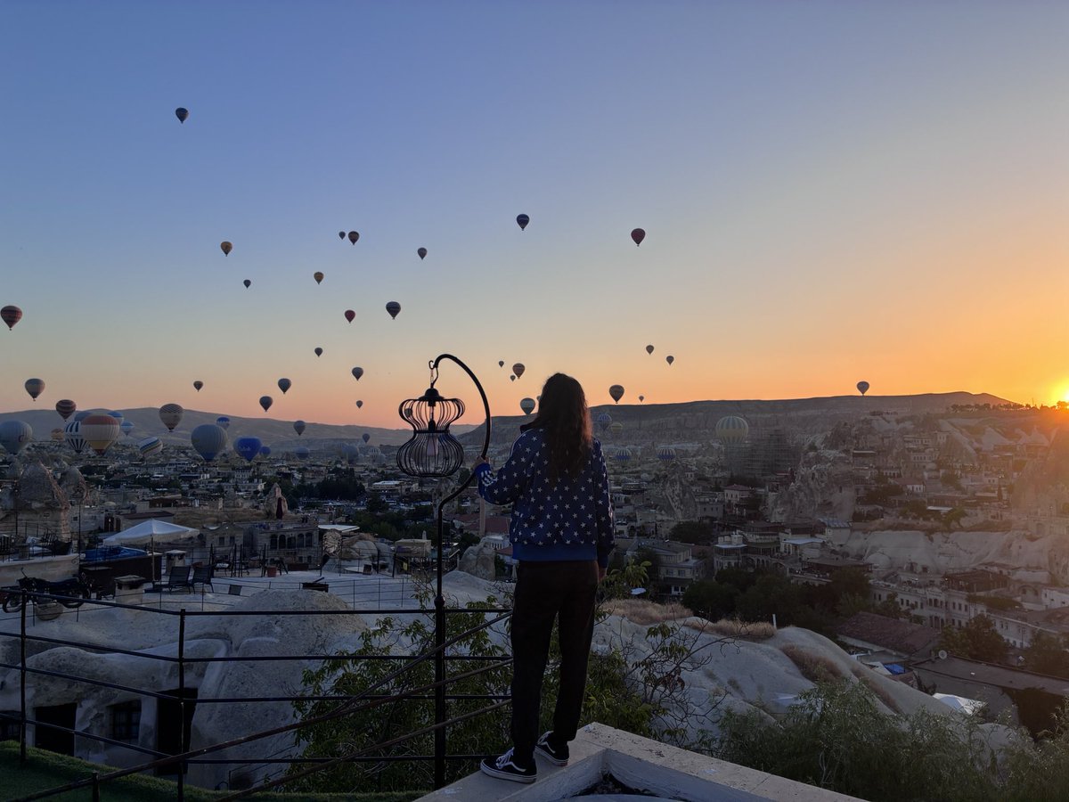 eliana_jordan's tweet photo. After a week in Türkiye, here are my takeaways:

• Cappadocia’s hot air balloons are the most incredible travel experience I’ve ever had.
• Turkish coffee is amazing. Tea is everywhere. People seem to drink one or the other all day.
• I’ve come to the conclusion that countries with little alcohol culture usually have a sugar culture instead. Baklava on every corner. 
• Istanbul’s tourist center is insanely overpriced compared to the rest of the country.
• If you’re coming as a founder or digital nomad… don’t expect great wifi. I couldn’t even push a docker image or deploy my app from some hotels/cafes.
• People are generally serious, but they actually remind me a lot of the people from my hometown.

I’d definitely come back