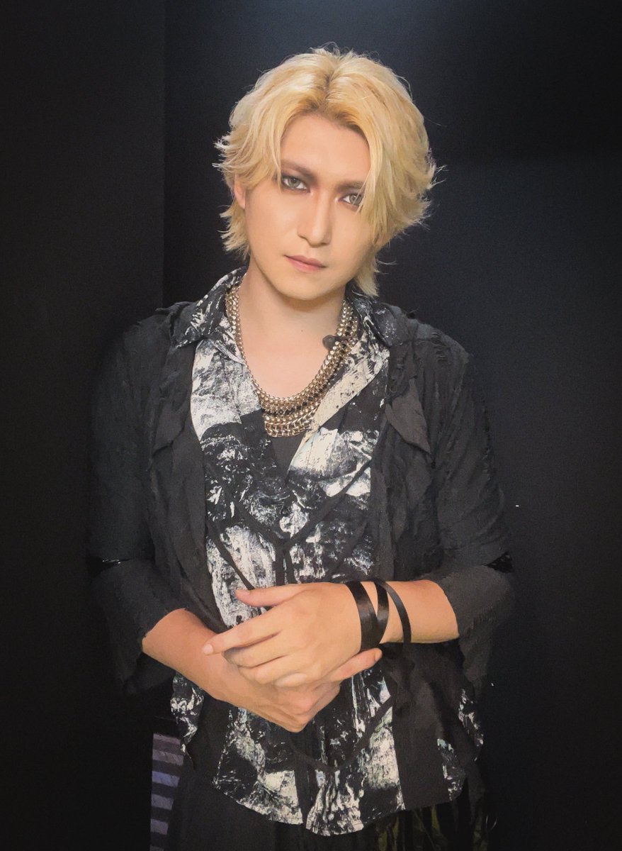 YusukeHiraga's tweet photo. 高松DIMEありがとう
アンコールまで全部楽しかった！
急遽照明頑張ってくれた店長さんにも感謝です。

ラストの同期なしhoney drop
すげー速かった気がする☺️

明日は岡山IMAGE
ツアー本編の最終幕です！！ https://t.co/6jTrOz7MpH