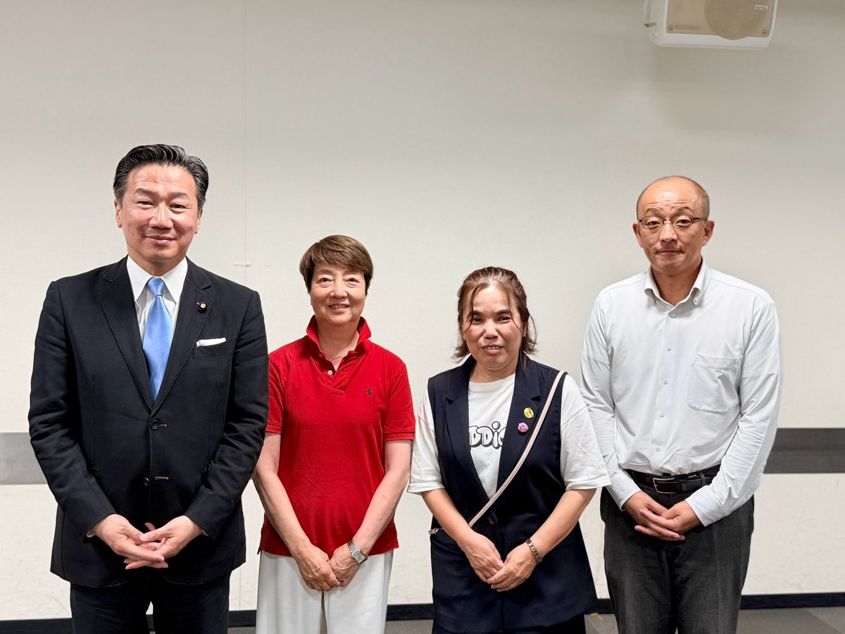 gdfam_NPO's tweet photo. 本日2026年8月1日(土)に開催された京都の会に立憲民主党 京都府議会議員の #田中美貴子 様、立憲民主党 長岡京市議会議員 #宮小路康文 様、中道改革連合 前衆議院議員#山井和則 様、ご参加くださいました。家族・当事者の声や、家族会・当事者支援部の取り組みに耳を傾けてくださいました。
心より感謝申し上げるとともに、引き続きのご支援をよろしくお願いいたします。
#ギャンブル依存症　#ギャンブル依存症家族の会