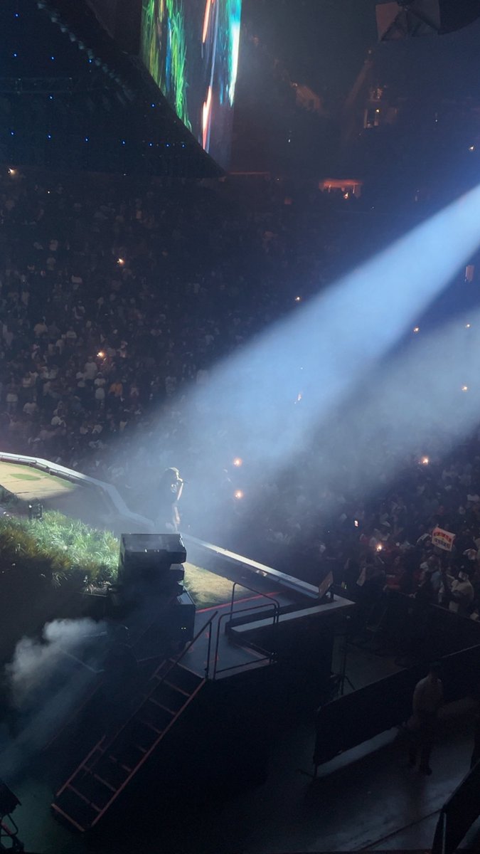 bronxharlot's tweet photo. brooklyn was magical last night.  Thank you jermaine #ColeWorld #fallofftour  8.31.26 https://t.co/YkhgX9XBtY