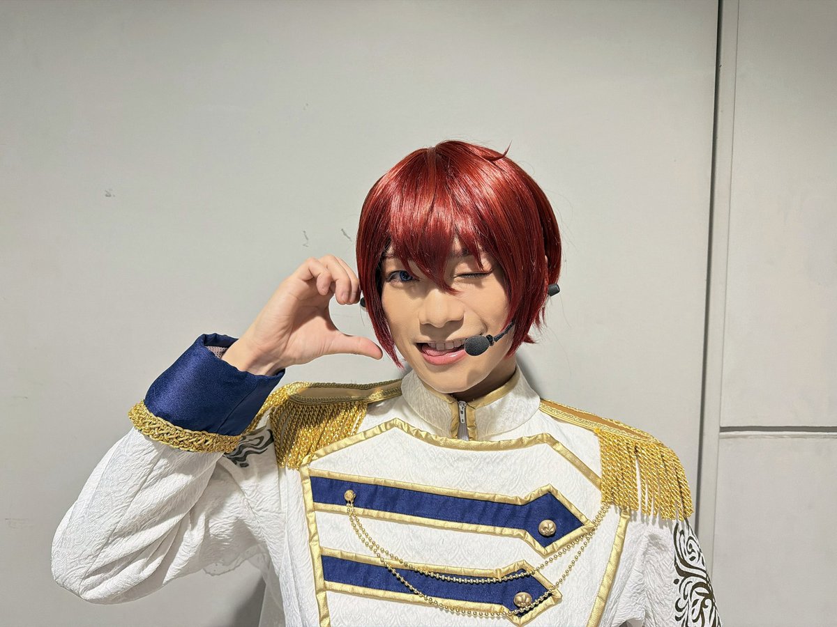 nattu515's tweet photo. 『あんさんぶるスターズ！THE STAGE』
-10th Anniversary LIVE-
開幕いたしました！
北九州メッセ
ご来場ありがとうございました！
最高の景色とたくさんのご声援
本当にありがとうございました！
明日も最高のLIVEを！楽しみましょう♪

#あんステ https://t.co/QdhsCTKoqF
