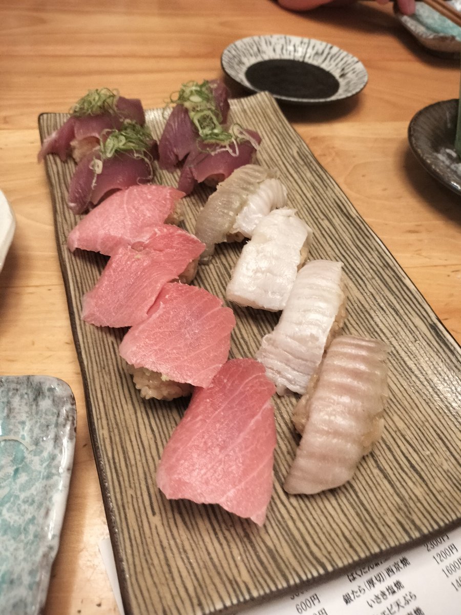 BachhiGame's tweet photo. うまいすし https://t.co/RDom2NAeNe