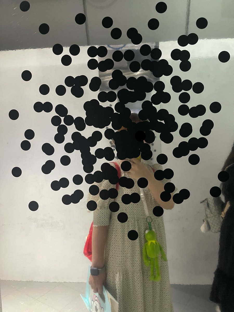 kermit__dayo's tweet photo. #記憶汚染展 招待してもらって行ってきたよ
展示見てただけなはずだったのに、気付いたらなんか始まってた
個々の展示も面白かったけど全体通しての満足度がとても高い✌︎
夜中に1人で思い出しても大丈夫なくらいの丁度いいやつ https://t.co/jEhVQvCwPv
