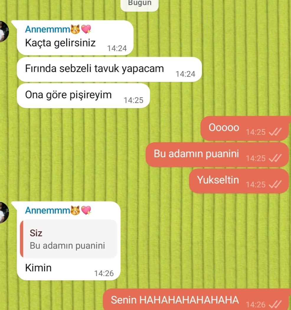 zinezinnn's tweet photo. KİMİN? https://t.co/IAnsWpwTSX