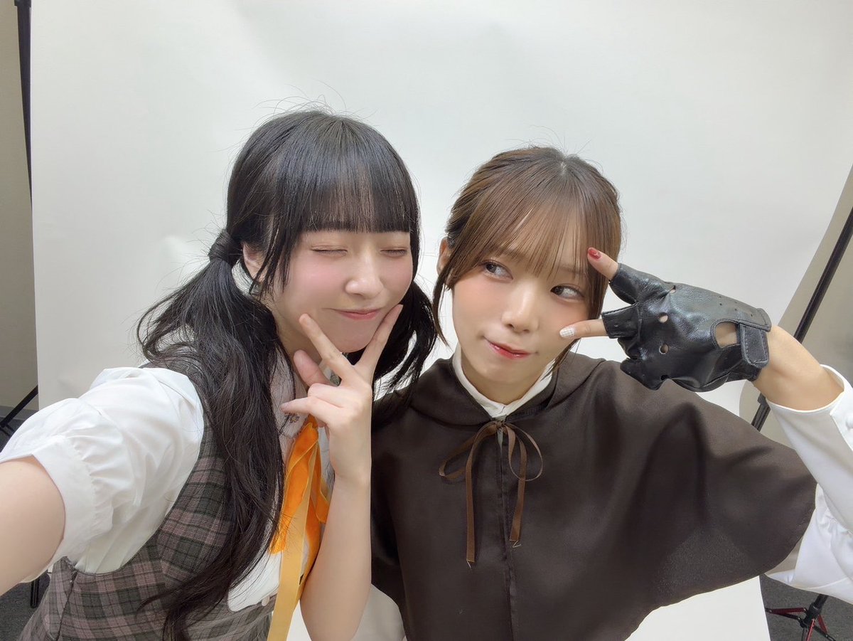 konohiyori's tweet photo. 現地や配信で見守ってくださった皆様、本当にありがとうございました！✨
#0と1と私 の世界が好きすぎて、いまは気が抜けて放心状態です😭✨
また明日もウーラとして生きられることが、楽しみです！！！
明日はまた、明日のウーラで！✨

刹那〜〜〜〜〜〜！📗 https://t.co/sBYhjnbBYM