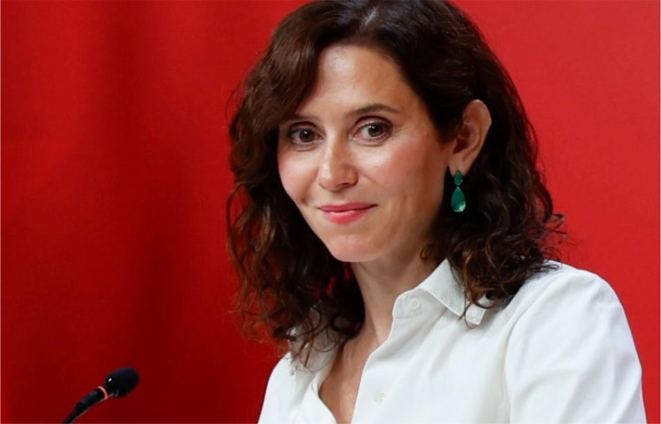 abalos's tweet photo. El Tribunal Supremo condenó a Ábalos (not my family) a 24 años de cárcel, por un beneficio ilícito (robo) de 450.000€

¿Cuál sería la condena por regalarse un ático de 6.300.000€? https://t.co/4AOHljb8jM