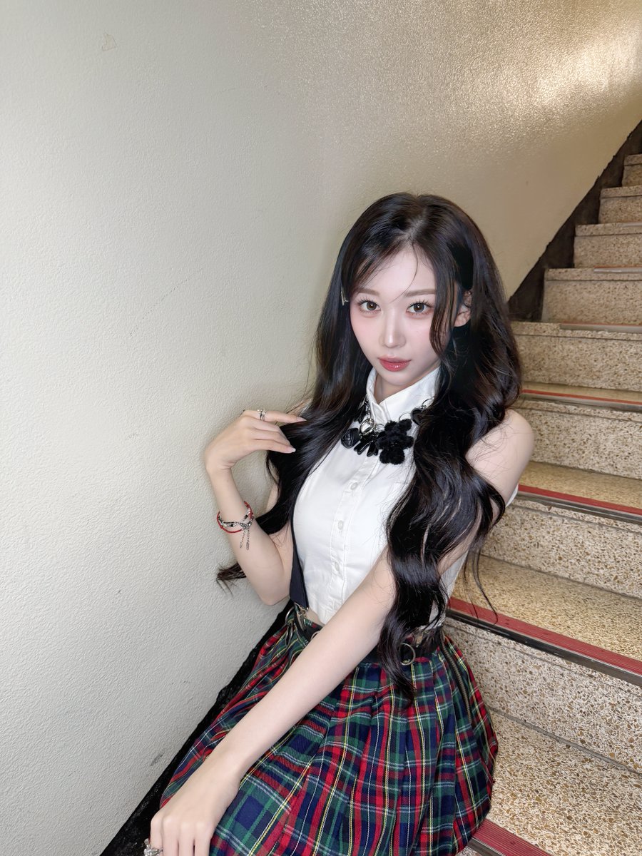 mydebut_minari's tweet photo. IRION's Memoria 📝
in KBS2 'Music Bank'

#IRION #ANNIE #AJI #KARIN #AISA https://t.co/A0JVTZ2qe5