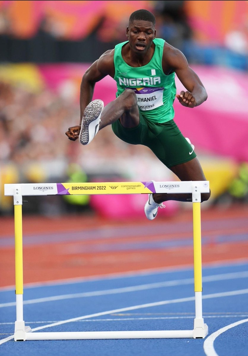 NigeriaStories's tweet photo. Wow 🤩 👏👏👏🙌🏾

Samuel Ogazi Wins Nigeria's 🇳🇬 First Men's 400m Commonwealth Gold 🥇 https://t.co/fJVDH8mPdb