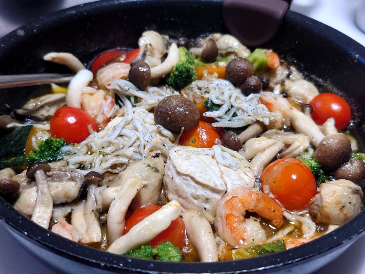 ri_be19sn_py's tweet photo. 栄養士飯〜ദ്ദി(๑•؎ •)
自家製の茗荷麹に梅醤油麹
美味すぎるぅ♡♡♡(◍´⤙`◍) https://t.co/WCbQJ6uEnr