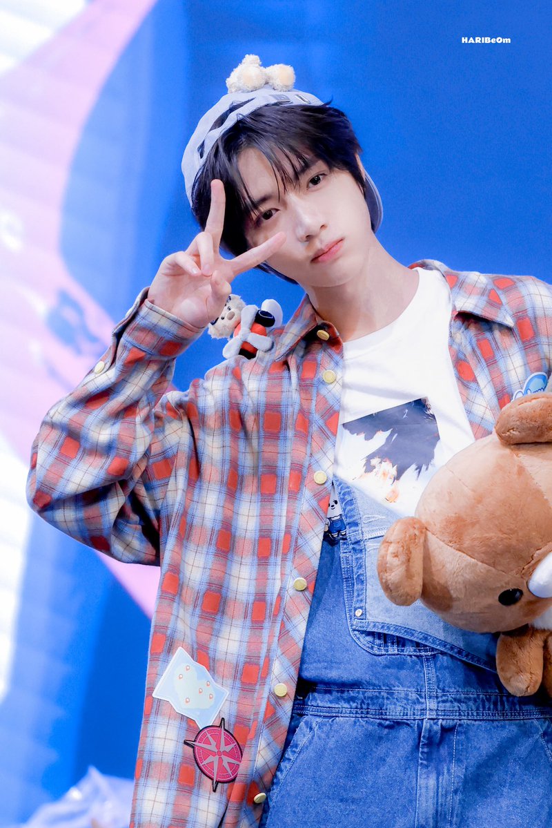 HARIBeOm_313's tweet photo. εïз 260801 εïз MAKESTAR TAIPEI
🛹🧢🧸
#투모로우바이투게더 
#범규  #BEOMGYU #TXT_범규
#TXT #TOMORROW_X_TOGETHER #ボムギュ https://t.co/nAzdFlquGx
