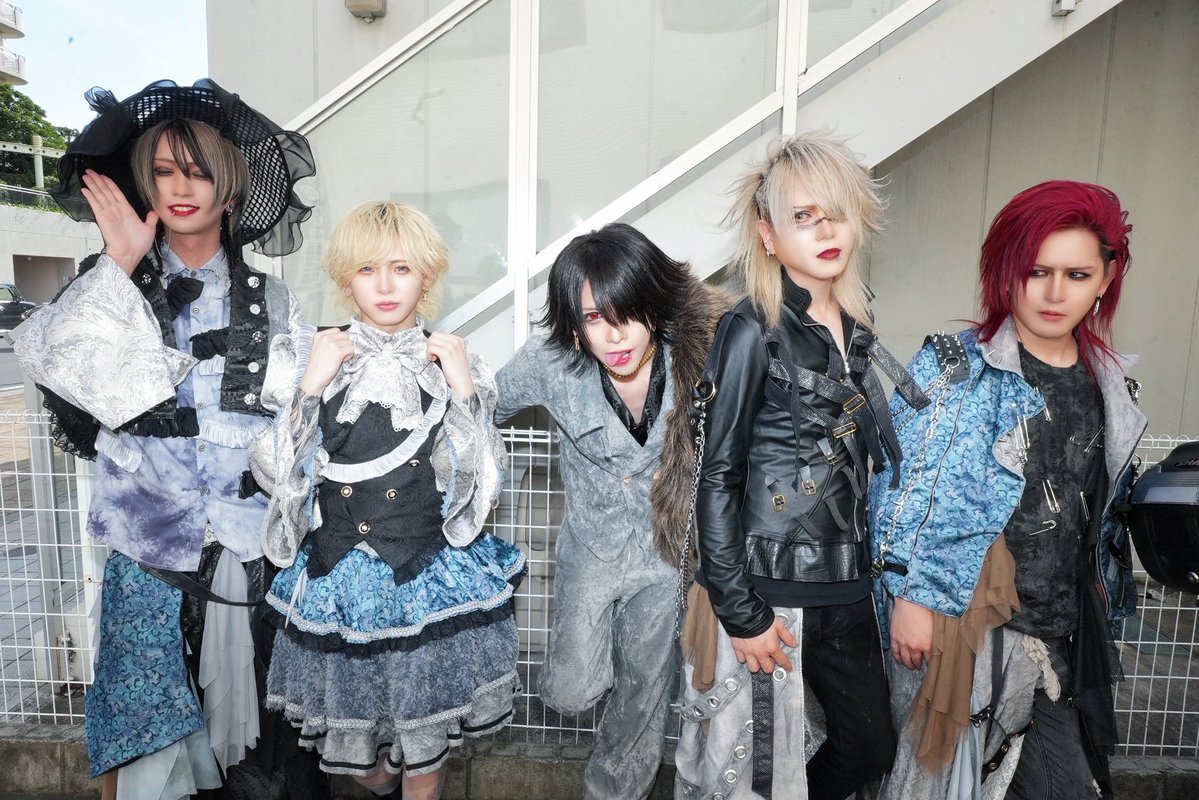 KAKUMAY_JP's tweet photo. 08/01 (Sat)

DIV Presents 「夏の行方FES2026」
さいたま新都心 HEAVEN’S ROCK VJ-3

NEXT

08/07 (Fri)  08/08 (Sat) 

KAKUMAY ONEMAN TOUR「THE GOOD NIGHT TOUR」

HOLIDAY NEXT NAGOYA

https://t.co/m98PJPAOy0 https://t.co/VoyxZrCfqG