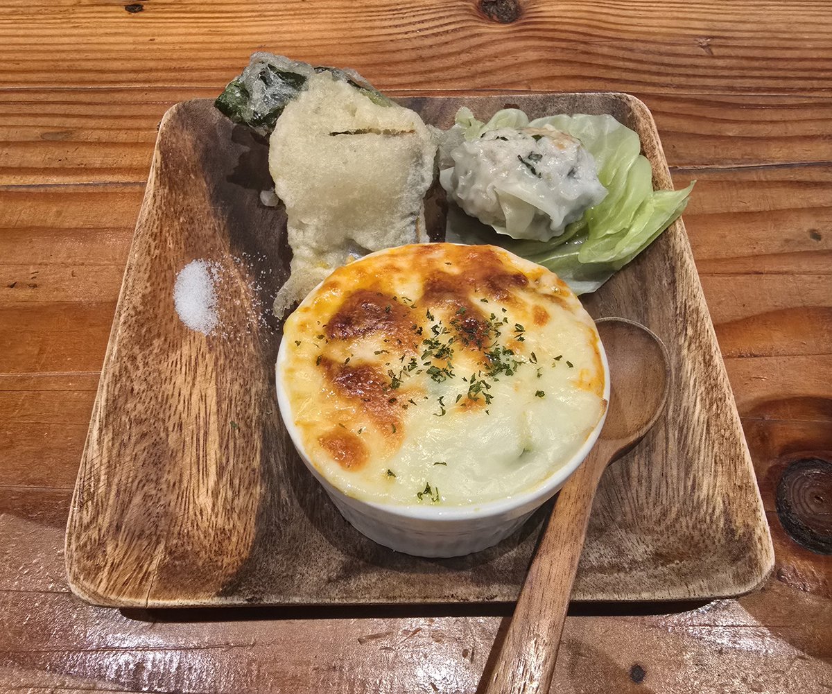 v__battach's tweet photo. ままに行きつけのお店紹介出来て最高
今日は3,000円コース https://t.co/MwwGOjXFZ9