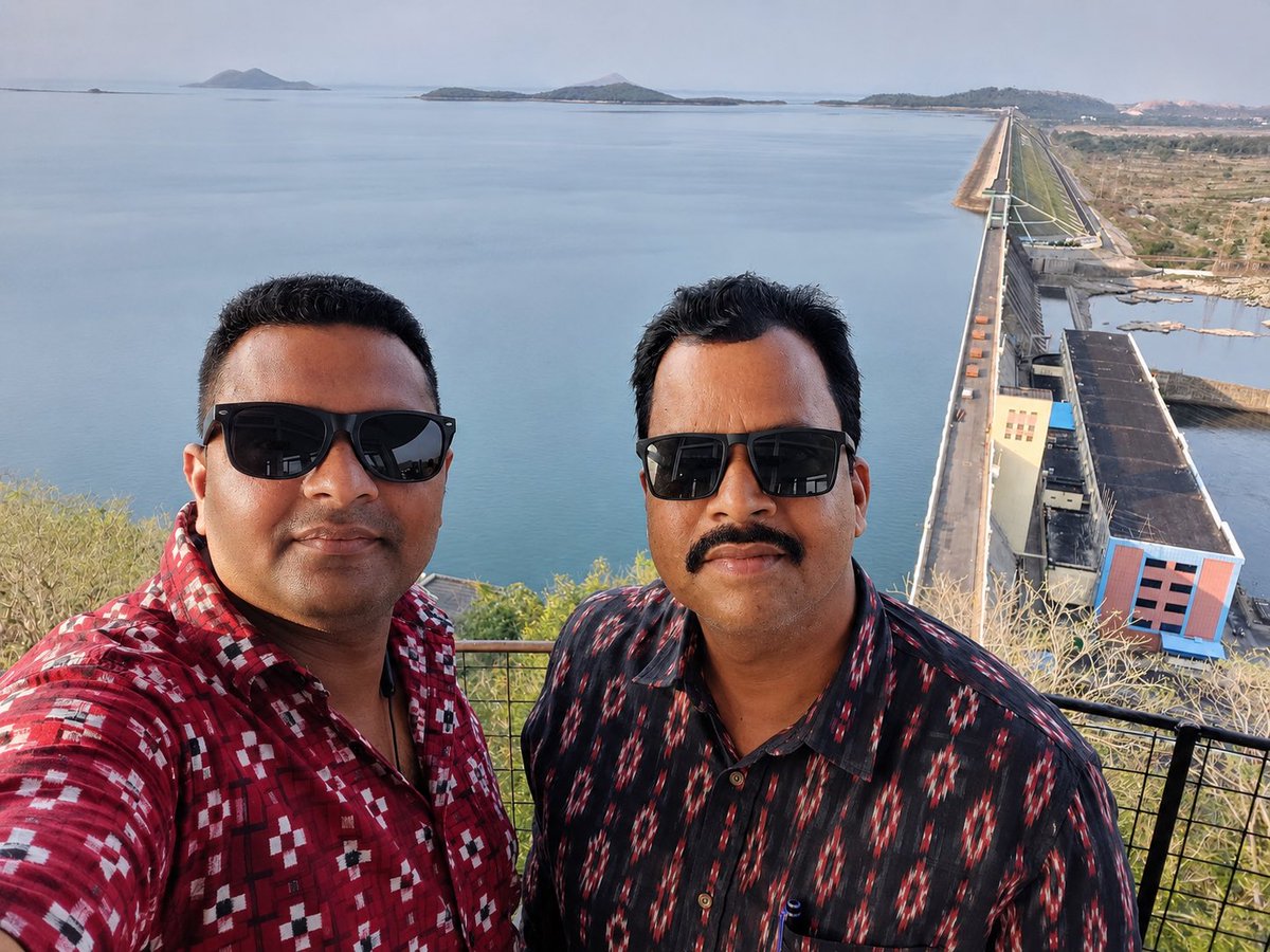 SandeepRath1989's tweet photo. ସମ୍ବଲପୁରୀ ଦିବସର ହାର୍ଦ୍ଦିକ ଶୁଭେଚ୍ଛା। 🌺 https://t.co/ryKirjvvC4