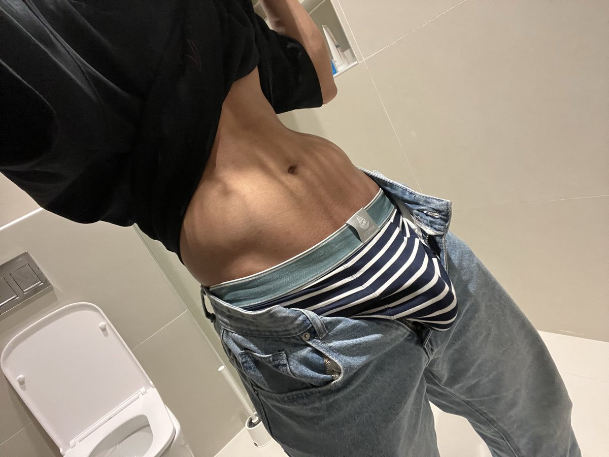Go7i7e's tweet photo. فخم الرياض ٢١ 🥺 https://t.co/RZjdUHJ6m8