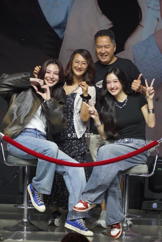 yiimmyzz's tweet photo. น่ารักมากเลยค่ะ คุณพ่อคุณแม่น่าร้ากก 🥺🥺

PERAYA PARIYA IN MANILA
#FayeAtomFMinPH2026
#FayePeraya
#AtomPariya
#FayeAtom https://t.co/5DESPywjto