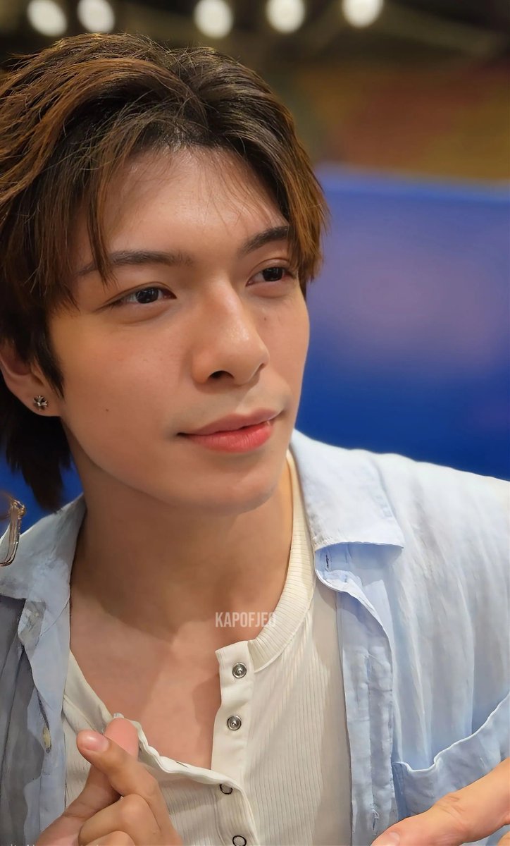 Kap0fJeo's tweet photo. "ANG POGI MO BUNSO"
"YOU'RE SO POGI NATE"
AND THE LIKES...

BGYO OnDEMAND ELYU
#BGYO #BGYOOnDemandMallTour #StarMusicPH https://t.co/GRMGoalZH7