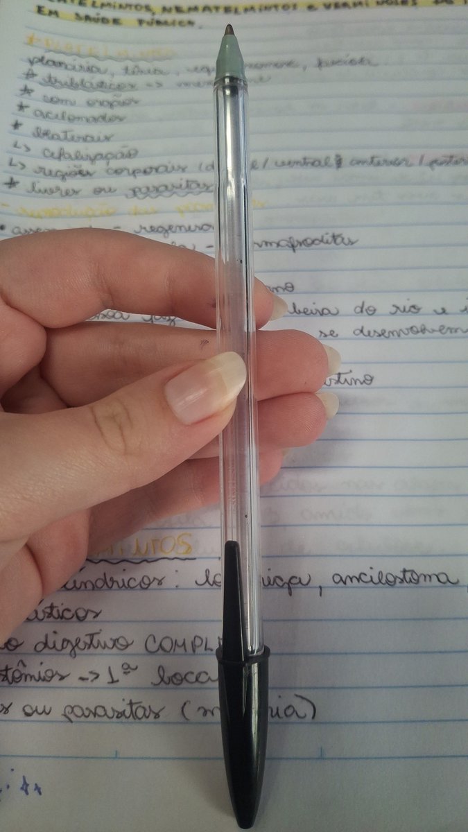 studywmimii's tweet photo. gente essa é a melhor caneta do mundo pra fazer redação, chama compactor economic! pra vcs terem uma noção é a segunda q eu acabo só esse ano, ela é 1.0 https://t.co/mokAbQY79z
