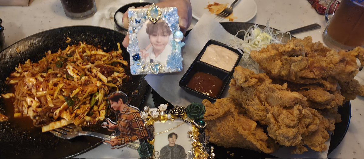 subzzang226's tweet photo. 먹어보자고 https://t.co/v9QpmBksDi