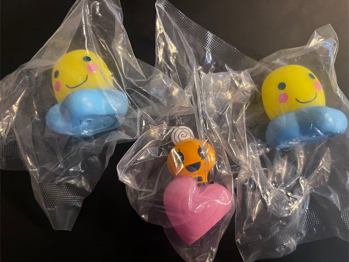 j7almq's tweet photo. ガチャ ガチャガチャ 交換
たまごっち ライトマスコット 2

【譲】めめっち、まるっち
【求】まめっち＞定価

郵送でのお取引希望。お心当たりのある方はお声掛けください。 https://t.co/7IknNWsNdF