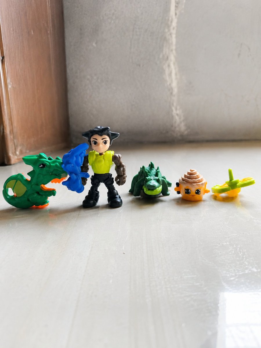 Summerr192's tweet photo. I'm collecting toys again. Still a kid at heart. 😜 https://t.co/8M7072a0sr