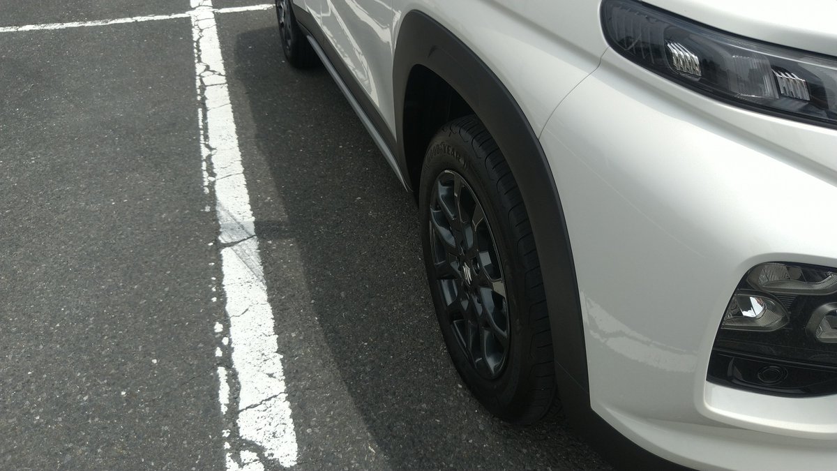 suppy_651's tweet photo. 無塗装樹脂パーツキーパーやってきた
メニュー眺めていると、これやりたい、あれやりたいって思っちゃうw
#フロンクス 
#無塗装樹脂パーツキーパー 
#KeePer https://t.co/BAV25sGqKO