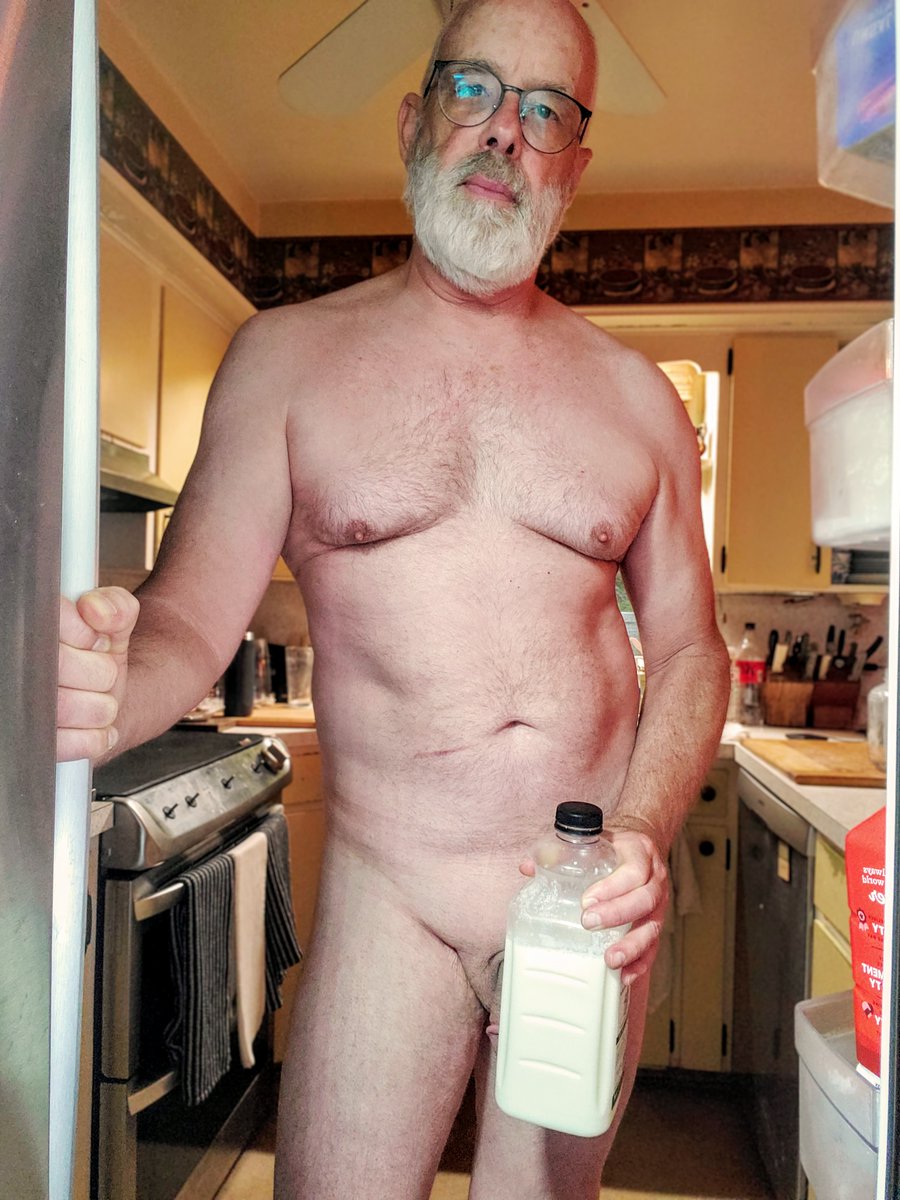 tbulman12's tweet photo. Caught red-handed on a secret milk mission 🥛 Clothes? Optional. Hydration? Mandatory. Just another day keeping it free and breezy in the kitchen.
#Naturism #Nudism #ClothesFree #HomeNaturism #BodyPositivity #KitchenVibes #MilkRun https://t.co/BoTaqB6JO1