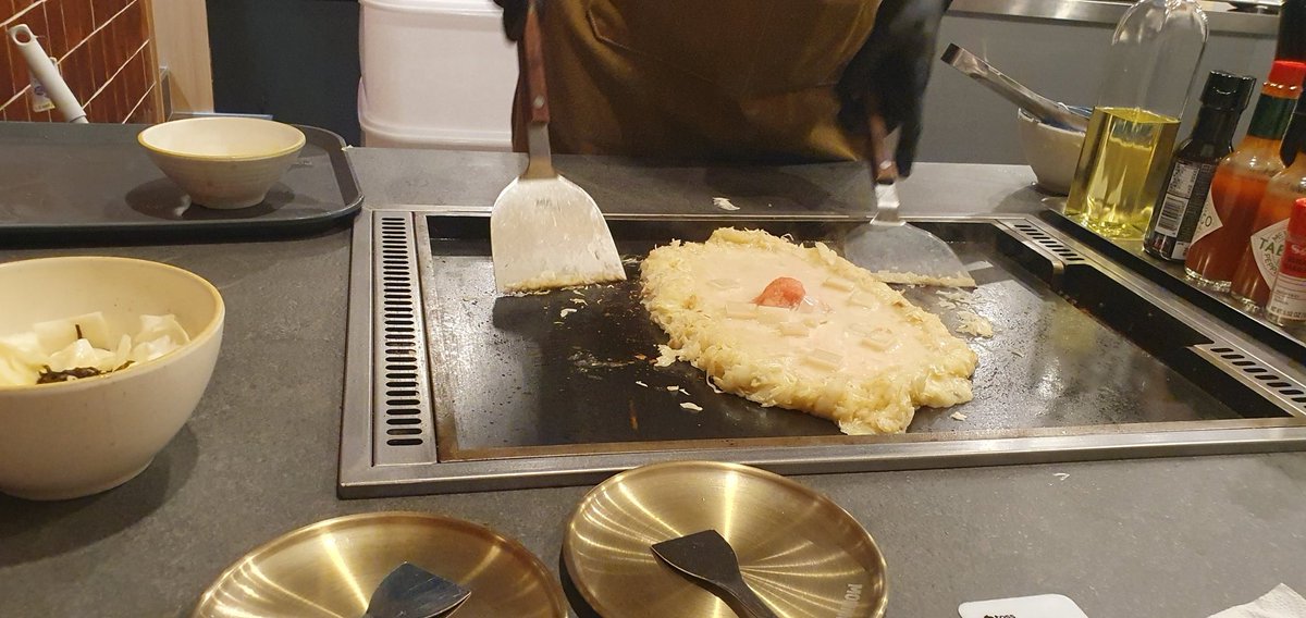 jun_rikko's tweet photo. もんじゃ食べました〜美味しかった！ https://t.co/p2lBr2nQyp