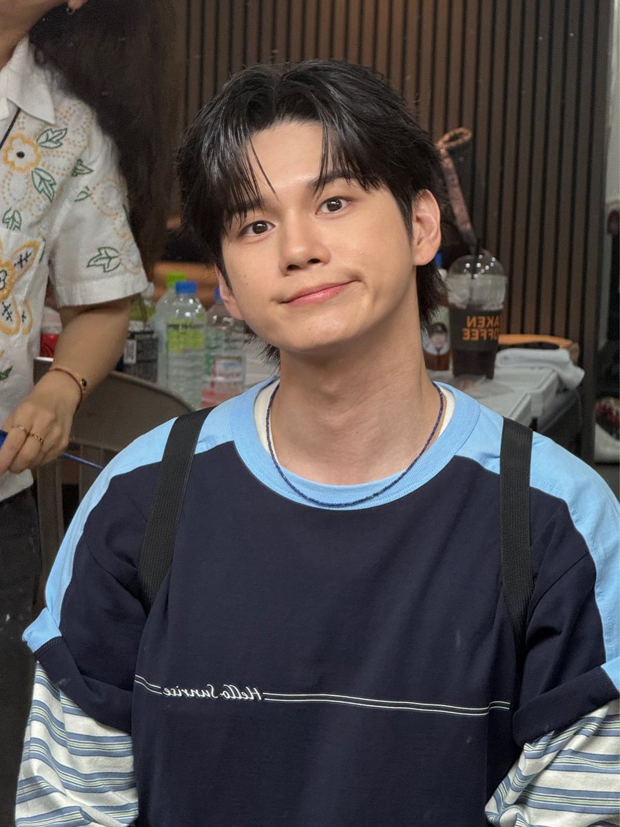 thebatt_'s tweet photo. หล่อมาก กับ น่ารักมาก ทำได้ไง ขี้โกงจัง 😭🤍 https://t.co/ol9XGRM7Sm