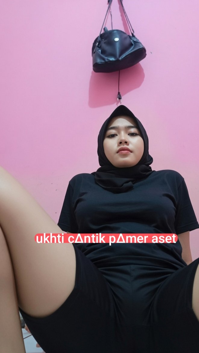 zvouls's tweet photo. Hijab puwlen
https://t.co/KSBpE3NRTV https://t.co/w9GYglZDAz