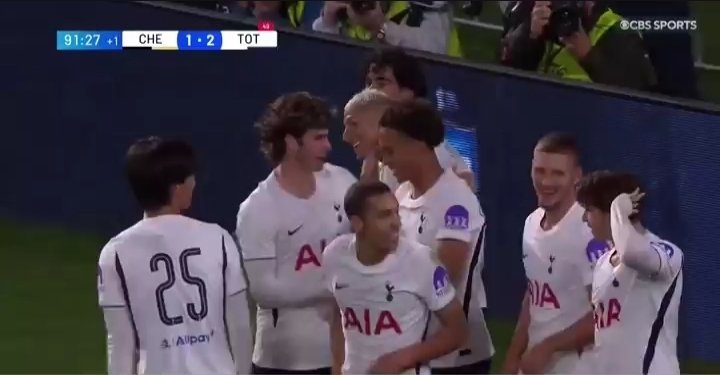 Fijiicoste's tweet photo. Chelsea no fit win against 10 men Tottenham omo 🤣💔 https://t.co/41c4FOdb9P