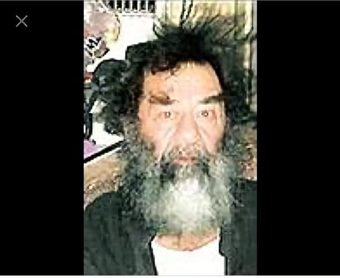marki3421's tweet photo. DÜNYA SESSİZ KALDI
Sırf Kürt oldukları ,Arap olmadıkları için 5 bin çocuğu diri diri çöl kumlarına gömdüler. 
Caniliklerini kutsallaştırmak için Kur'an'da bir süre  ismi olan Enfal koydular.
Saftirikleri aldatmak için bayraklarına "Allahu Ekber "yazdılar.En vahşi katliamlarına. https://t.co/xQ1yo4LmCQ