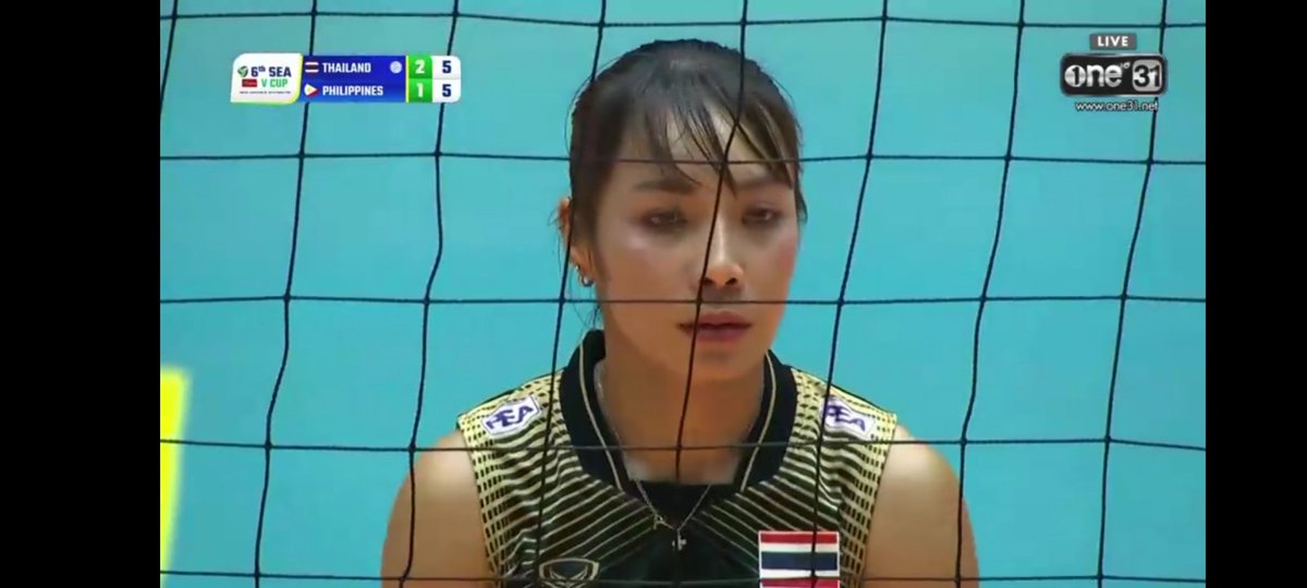 SquirrelTTW's tweet photo. มาประคองน้อง ❌
มาขู่ ❌
มาทำแต้ม ✅
#วอลเลย์บอลหญิง https://t.co/Ia3zsYMKys