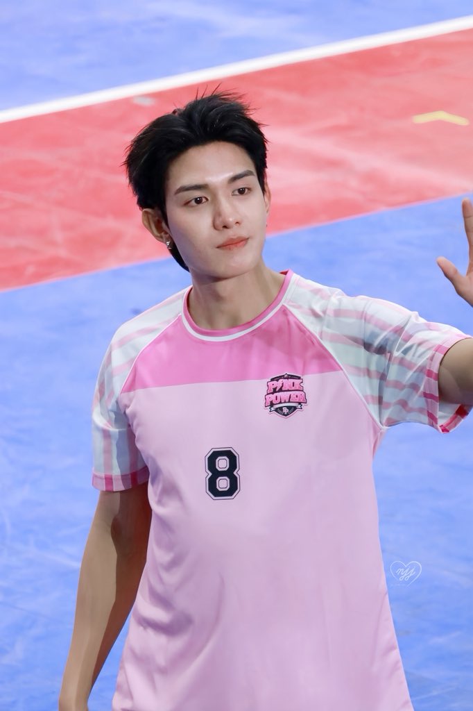 NETJJofficialTH's tweet photo. ออร่านักกีฬามาก สิรภพ ✨

 NETJJ IN DOMUNDI SPORTS 2026

#DMDSPORTDAY2026
𑣲⋆ #netsiraphop @netsiraphop  ⋆ᢉ𐭩 https://t.co/H28RDZPaNy