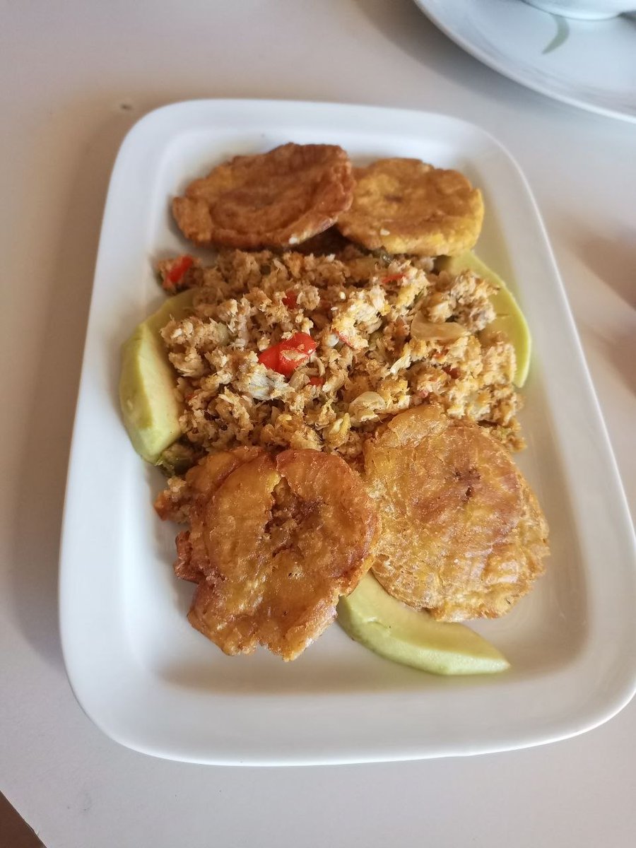 FerEscorcia's tweet photo. Y finalmente, tendremos un almuerzo inspirador con una degustación de sus platos emblemáticos (carite oreao, cuajado de chucho, tortilla de erizos, ensalada de vaquita, coctel de cangreja, erizos asados y hervido de carite oreao) Despensa y técnicas de cocina tradicional. https://t.co/VWednmR3ho