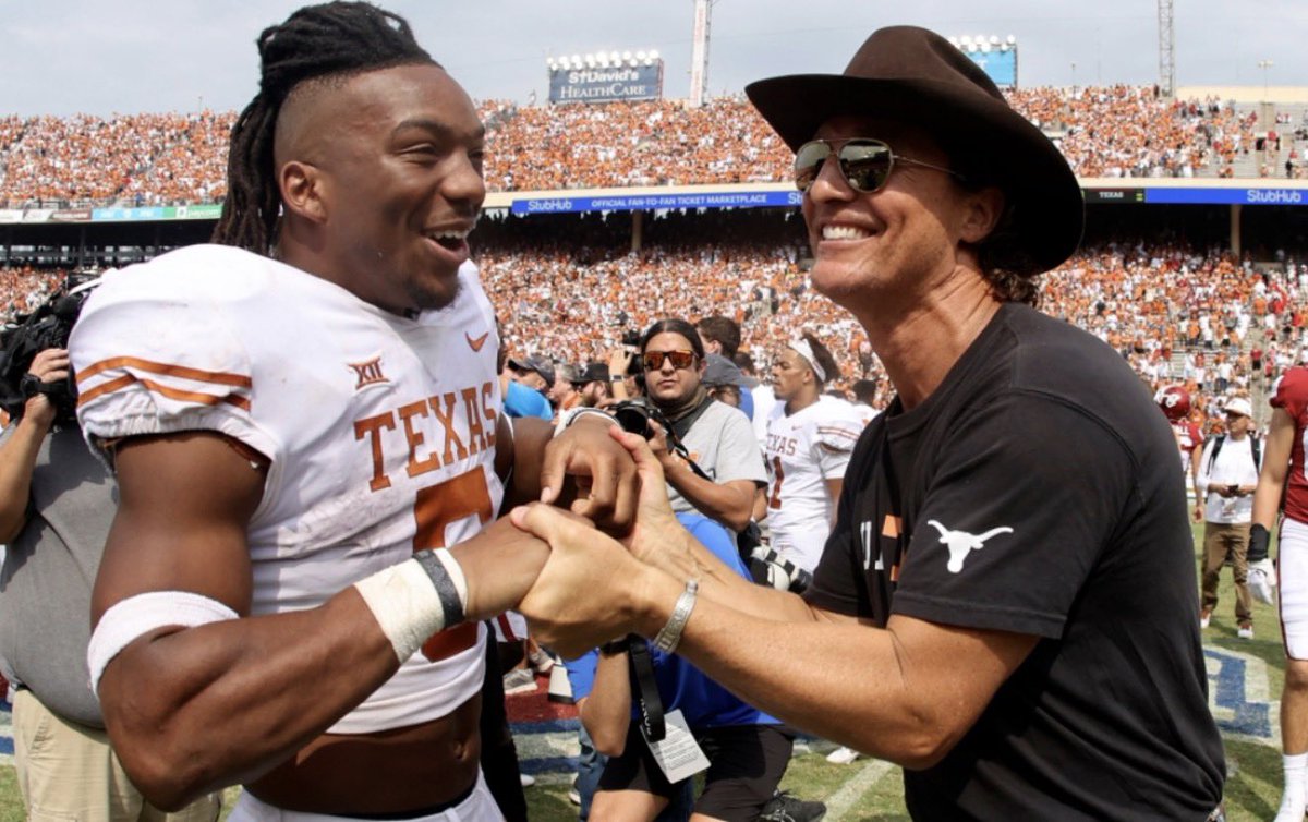 TexasEx10's tweet photo. 5 Saturdays until kickoff. 🤘🏼 https://t.co/LTD2Fg25WJ