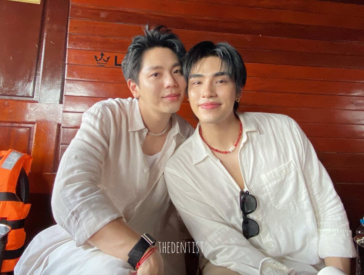 Uplightmylife's tweet photo. กรี๊ดดดดดดเหมือนโกสเข้าา ขอโทษที่ดักบอกว่าจะขายแต่ขำ แอร่ยยยยย 😍😍😍😍😍
น่ารักที่สุดในโลกกกกกกป

#SeaYouWithUpPoom
#UpPoom
#poompps #uppoompat https://t.co/Km6Vef3I13