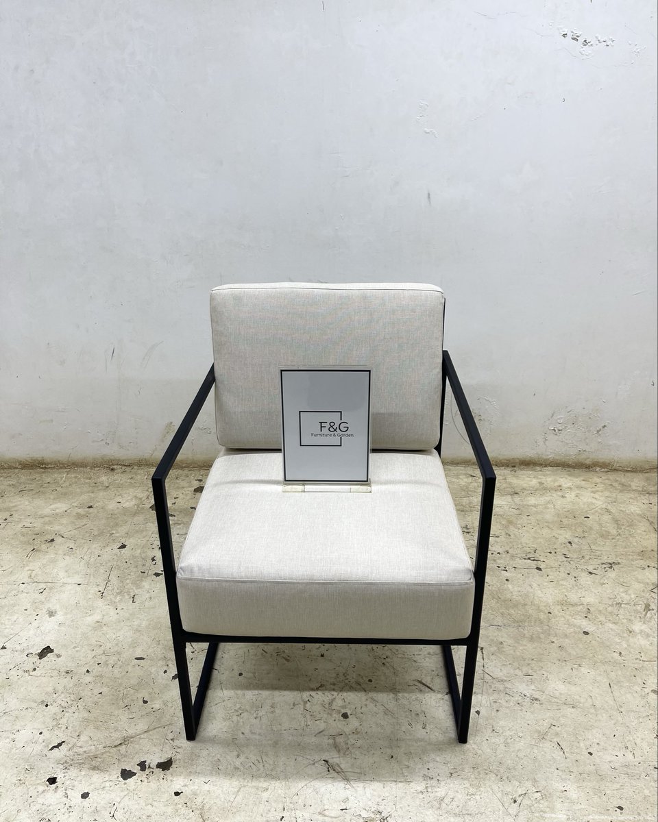 FnG_Kenya's tweet photo. Meet the Aria Layback Chair—crafted for effortless comfort and everyday practicality.

Featuring detachable seat and back cushions for easy cleaning and maintenance, a durable metal frame, and upholstery in the fabric tier of your choice, the Aria blends modern design with lasting functionality.

Sit back, relax, and experience comfort designed to last. ✨

#FurnitureAndGarden #AriaLaybackChair #AccentChair #LoungeChair  #LivingRoomInspiration