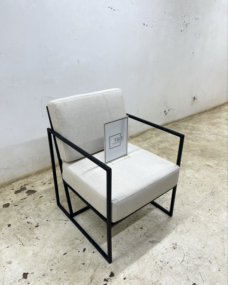 FnG_Kenya's tweet photo. Meet the Aria Layback Chair—crafted for effortless comfort and everyday practicality.

Featuring detachable seat and back cushions for easy cleaning and maintenance, a durable metal frame, and upholstery in the fabric tier of your choice, the Aria blends modern design with lasting functionality.

Sit back, relax, and experience comfort designed to last. ✨

#FurnitureAndGarden #AriaLaybackChair #AccentChair #LoungeChair  #LivingRoomInspiration