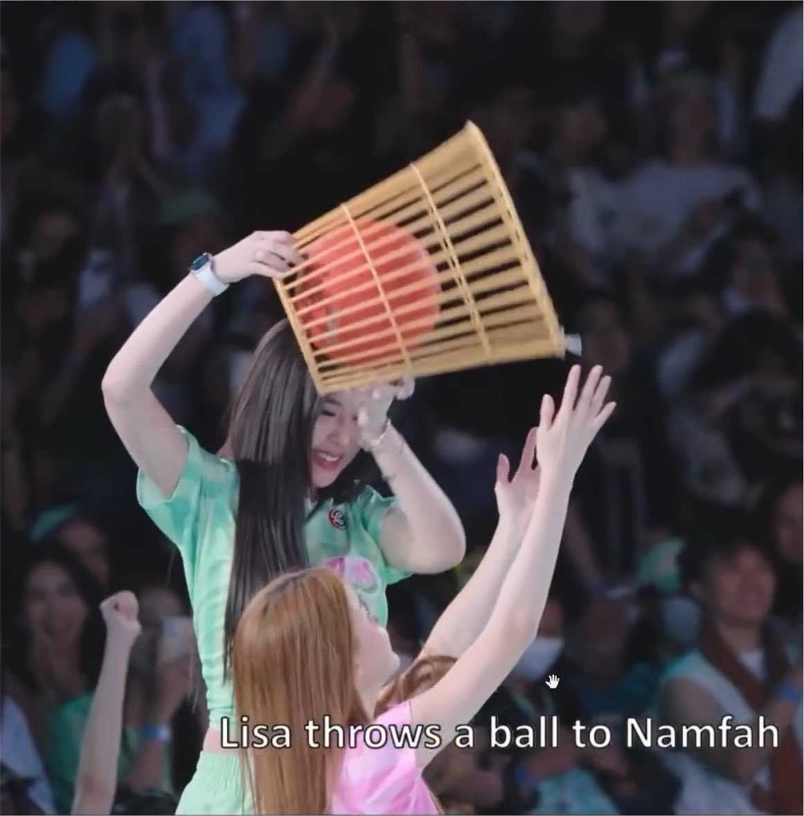 gbbamrubyjane's tweet photo. แชร์บอลครึ่งหลัง แล้วดูกลยุทธ์สีมิ้นนะคะ มีสองตะกร้า แต่ทุกคนพร้อมใจชุ้สใส่แต่ตะกร้าญดาไม่หยุด 🤣🤣🤭🤭🤭🤭 ใครตรายช่างมันค่ะ สีมิ้นชนะก็พอค่ะ 5555555

GIRLS CUP 2026 X YADA

#CH3GirlsCup2026
#ญดานริลญา #yadarilya
#แทนญด��� #TanYada https://t.co/7PQSOtwHBX