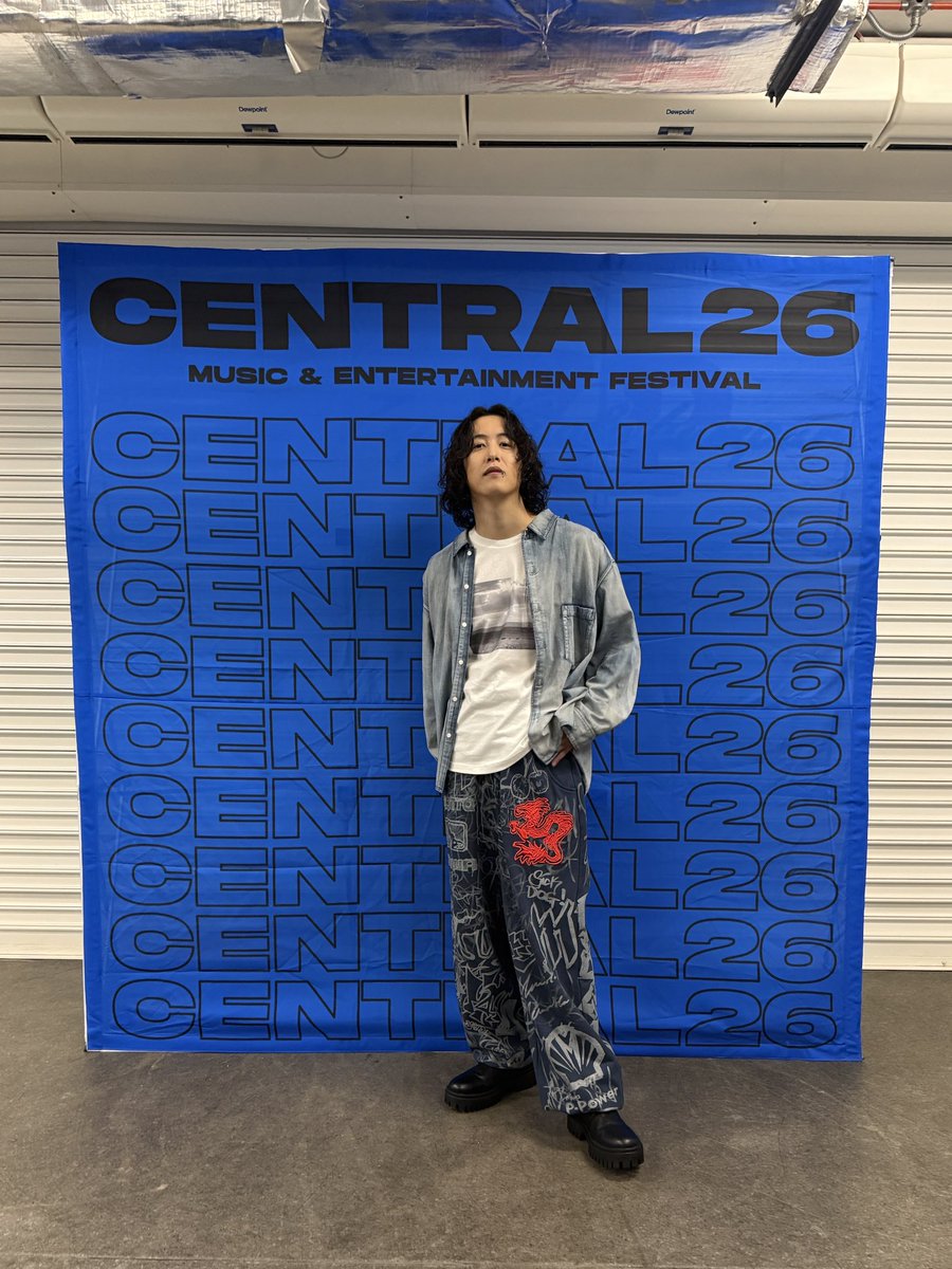 CENTRAL___ofc's tweet photo. 【CENTRAL MUSIC &amp; ENTERTAINMENT 
FESTIVAL 2026 in KUALA LUMPUR 】

このあとキタニタツヤが登場！✨
Tatsuya Kitani is coming up next!✨

@TatsuyaKitani @TatsuyaKitani2 
#キタニタツヤ #TatsuyaKitani 
#CENTRAL_FEST https://t.co/ylL8PhpvmX