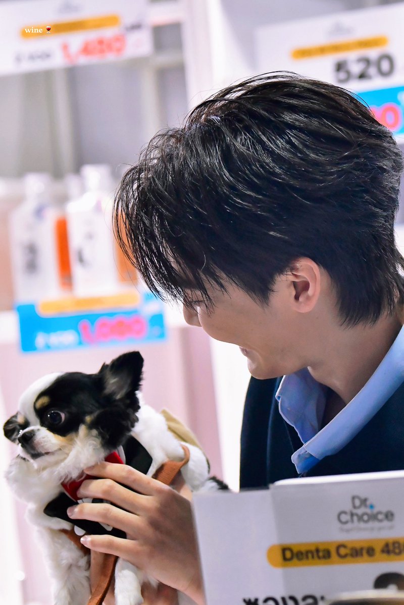 aperol_wine's tweet photo. ` 260801 🐶🍷

DEW RENJI THE FIRST STAGE
#DrChoicexDEW

@dew_jsu #dew_jsu https://t.co/iby5WBkDdT