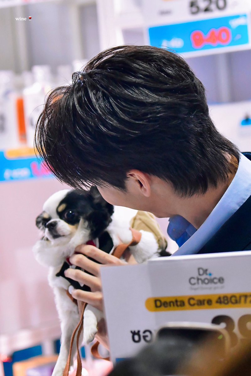 aperol_wine's tweet photo. ` 260801 🐶🍷

DEW RENJI THE FIRST STAGE
#DrChoicexDEW

@dew_jsu #dew_jsu https://t.co/iby5WBkDdT